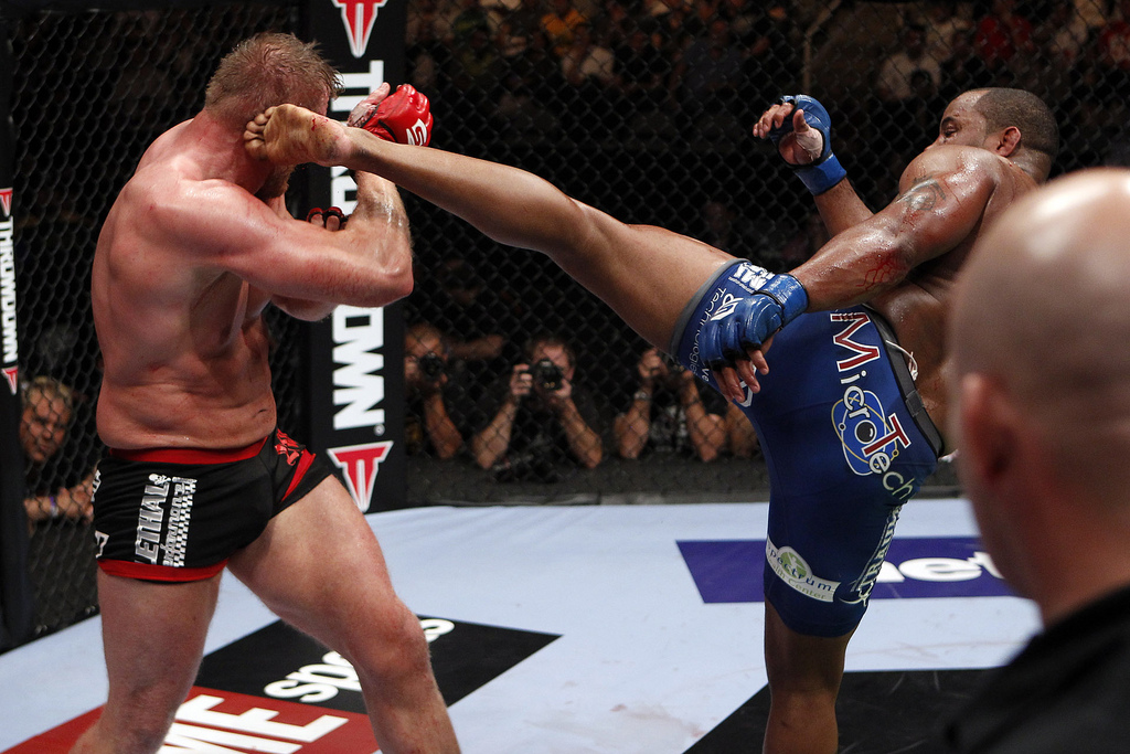 Даниэль Кормье - Джош Барнетт