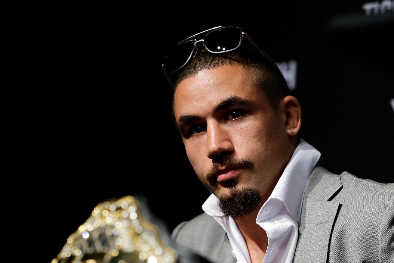 Роберт Уиттакер фото